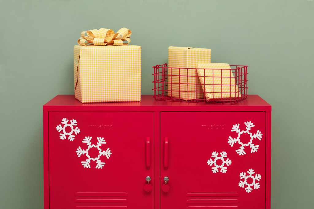 DIY Christmas snowflake decals with Mustard x Cricut